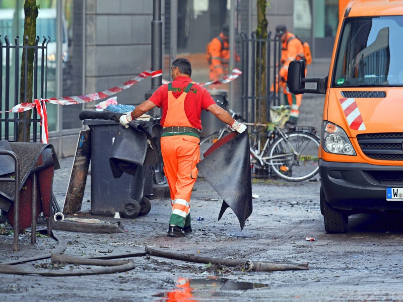 Aufräumarbeiten in Wuppertal.