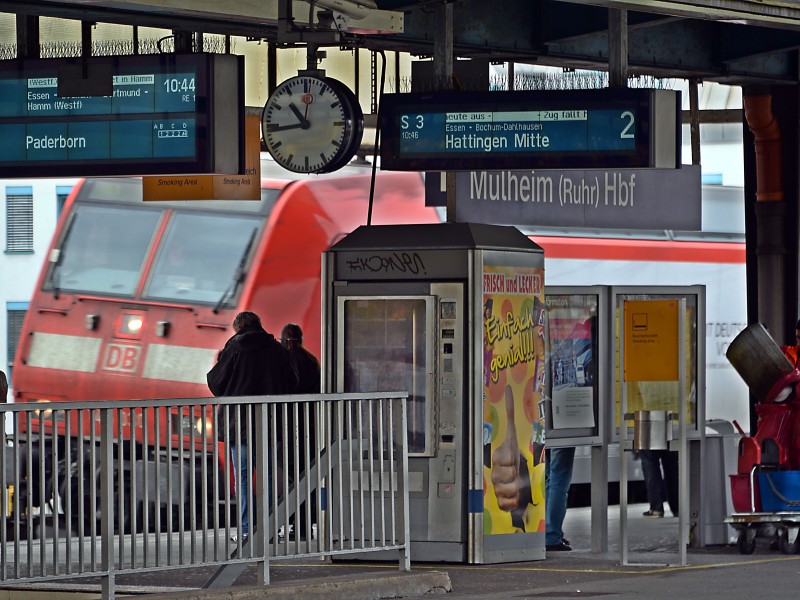 ... befürchtete Verkehrschaos bleibt aus. Der Streik soll noch bis Montagmorgen dauern. Auch der ...