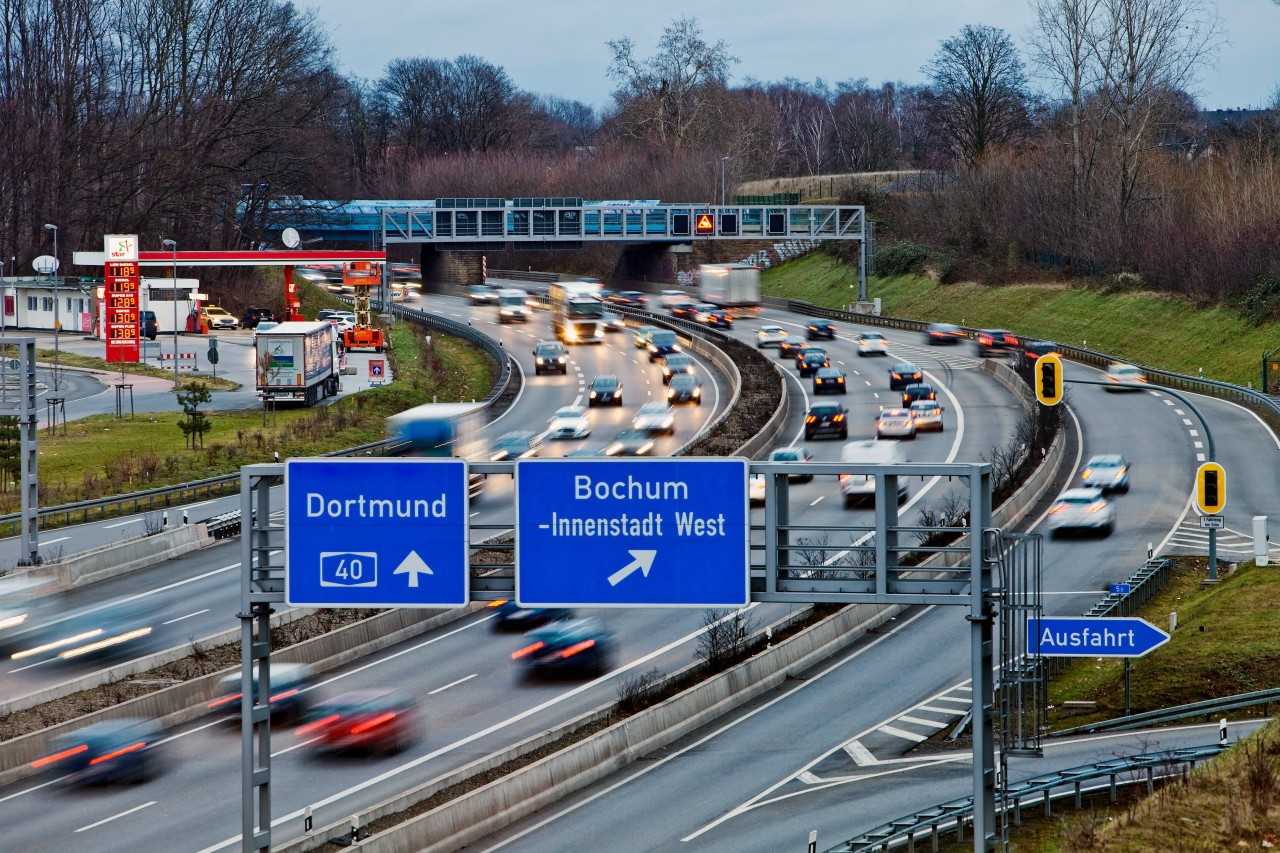 Am Wochenende gibt es auf der A40/A42/A43 Einschränkungen für Pendler (Symbolfoto).