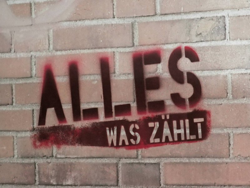 AWZ Logo
