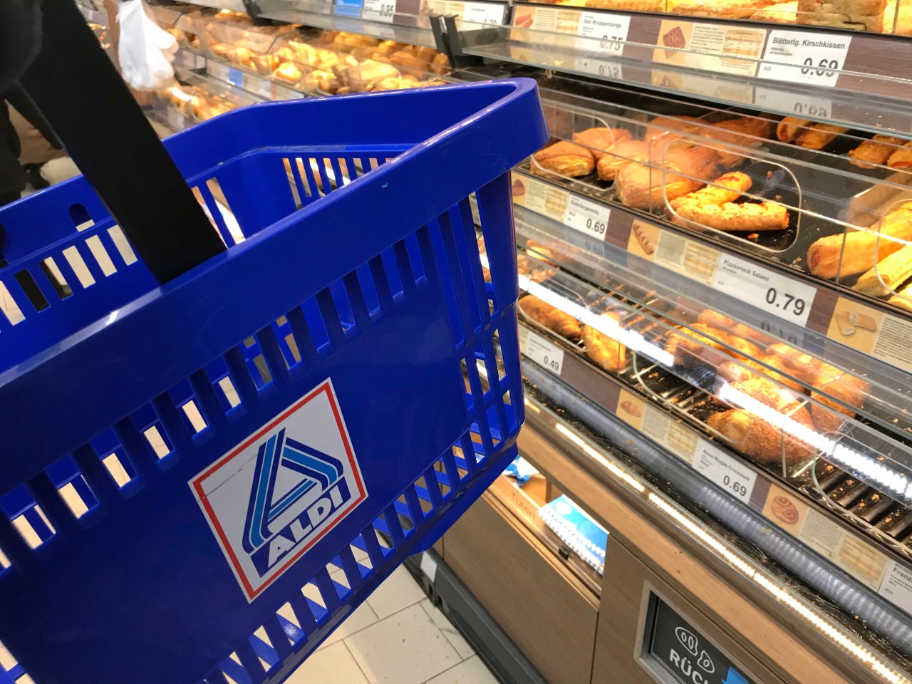 Aldi, Lidl und Co. lassen ihre Backwaren nicht verkommen. (Symbolbild)