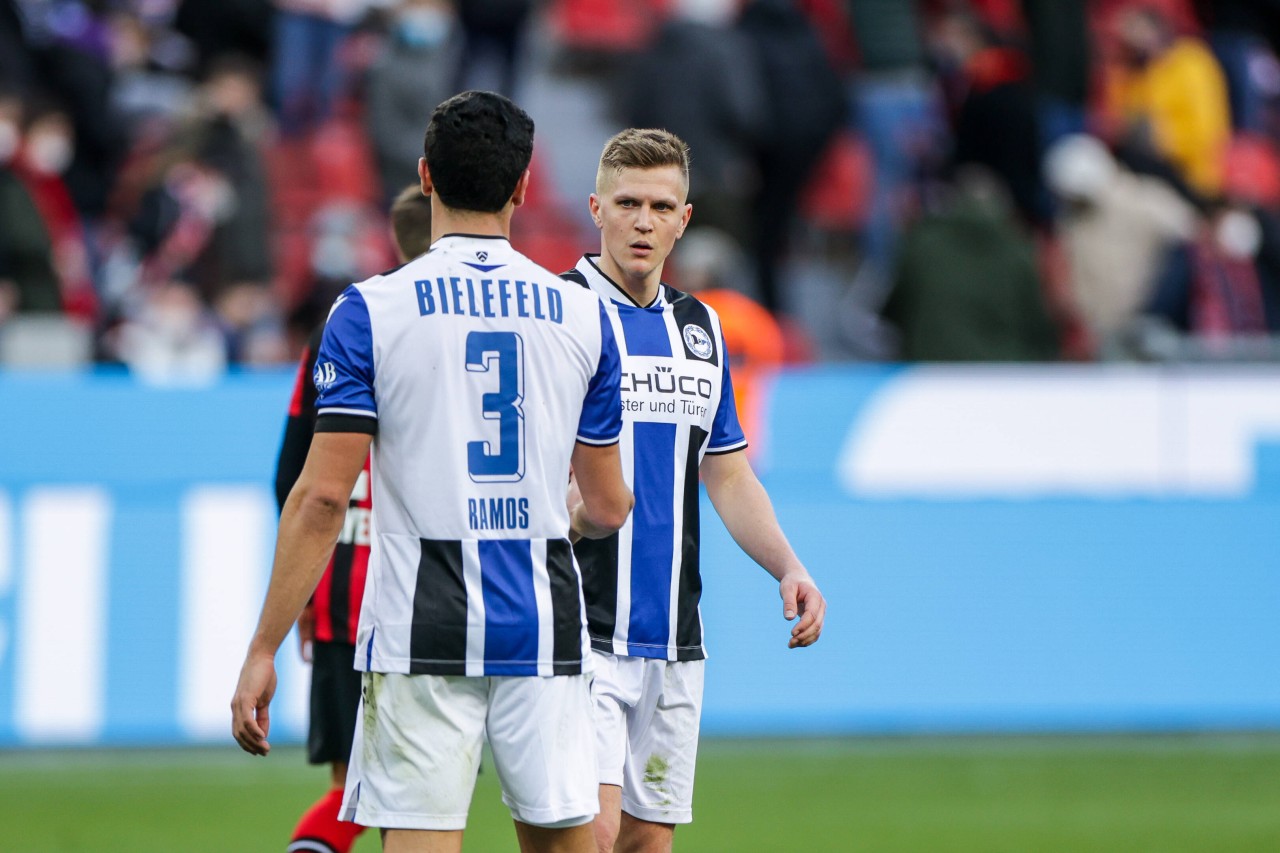 Borussia Dortmund - Arminia Bielefeld: Drohen die Innenverteidiger Guilherme Ramos (l.) und Joakim Nilsson (r.) wirklich auszufallen?