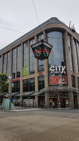 Bochum: In der Innenstadt hängt wieder eine Heuerampel.