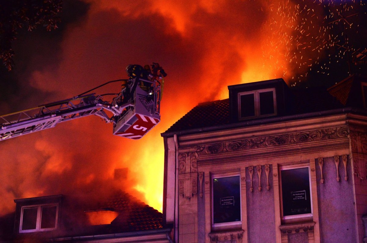 Brand-Duisburg-Untermeiderich.jpg