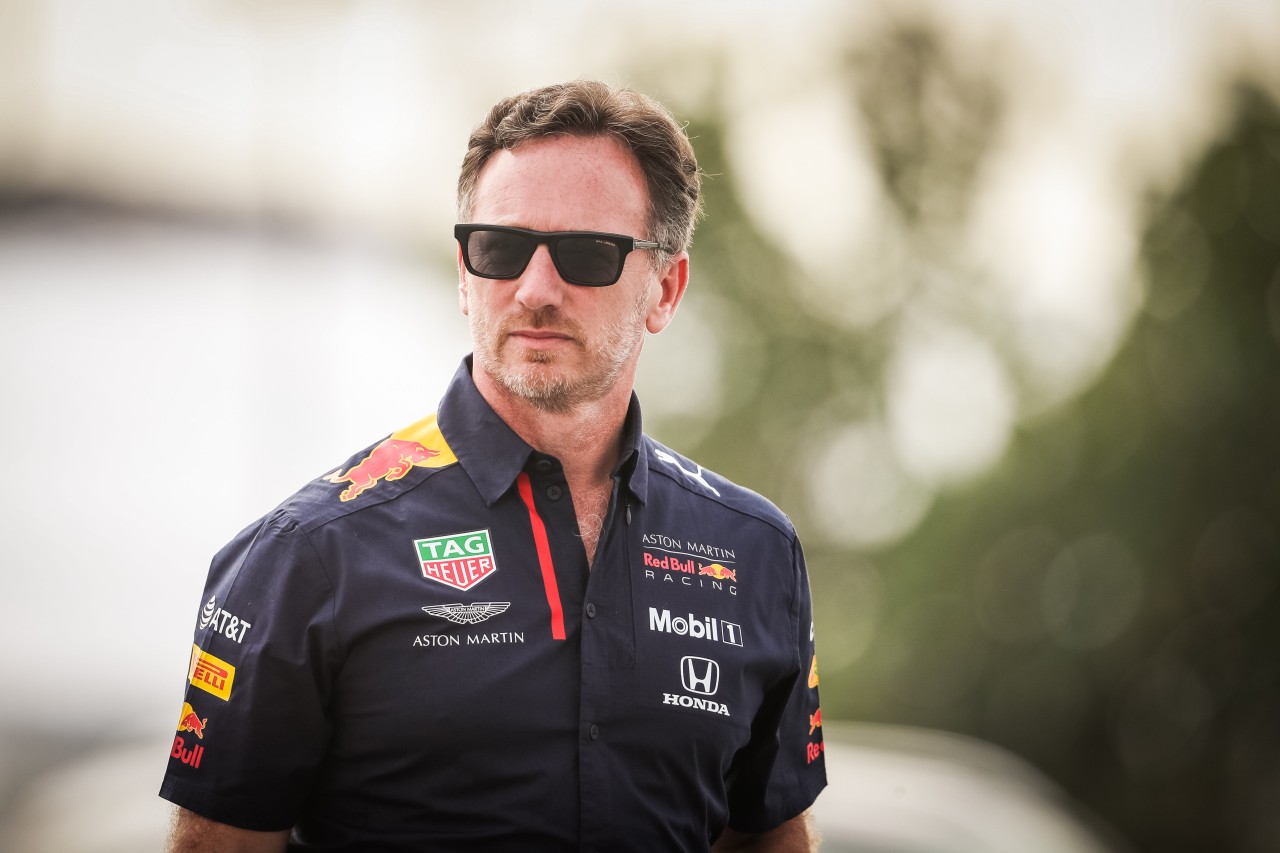 Teamchef Christian Horner ist „not amused“.