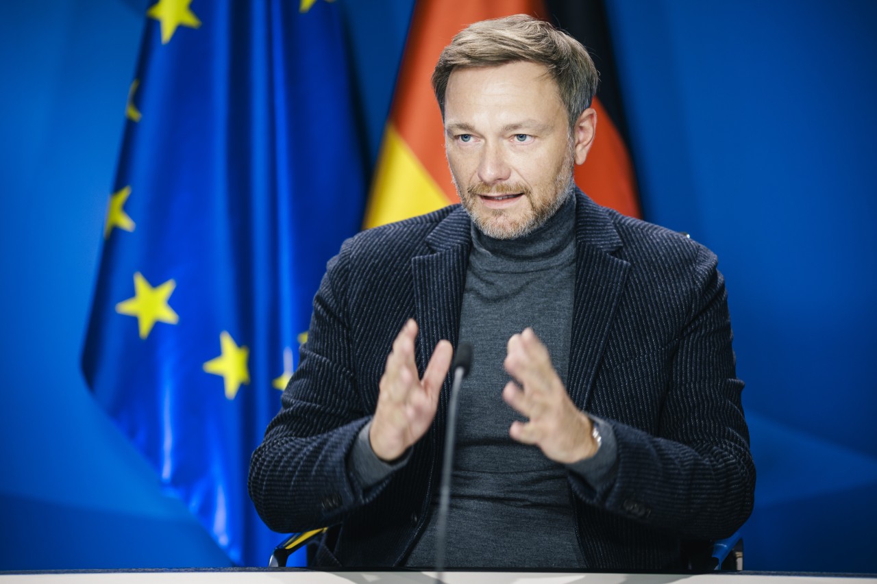 Christian Lindner kündigt Steuerentlastungen an. 