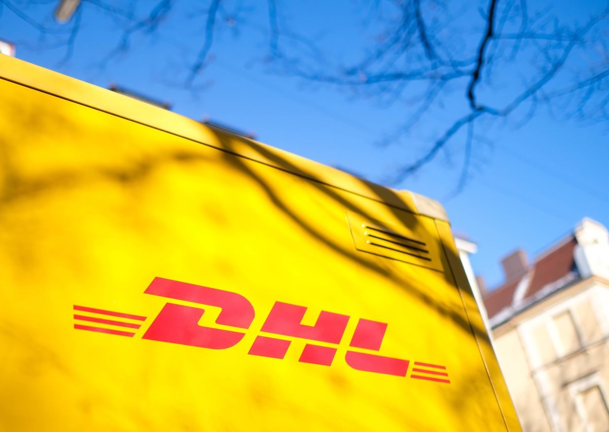 DHL.jpg