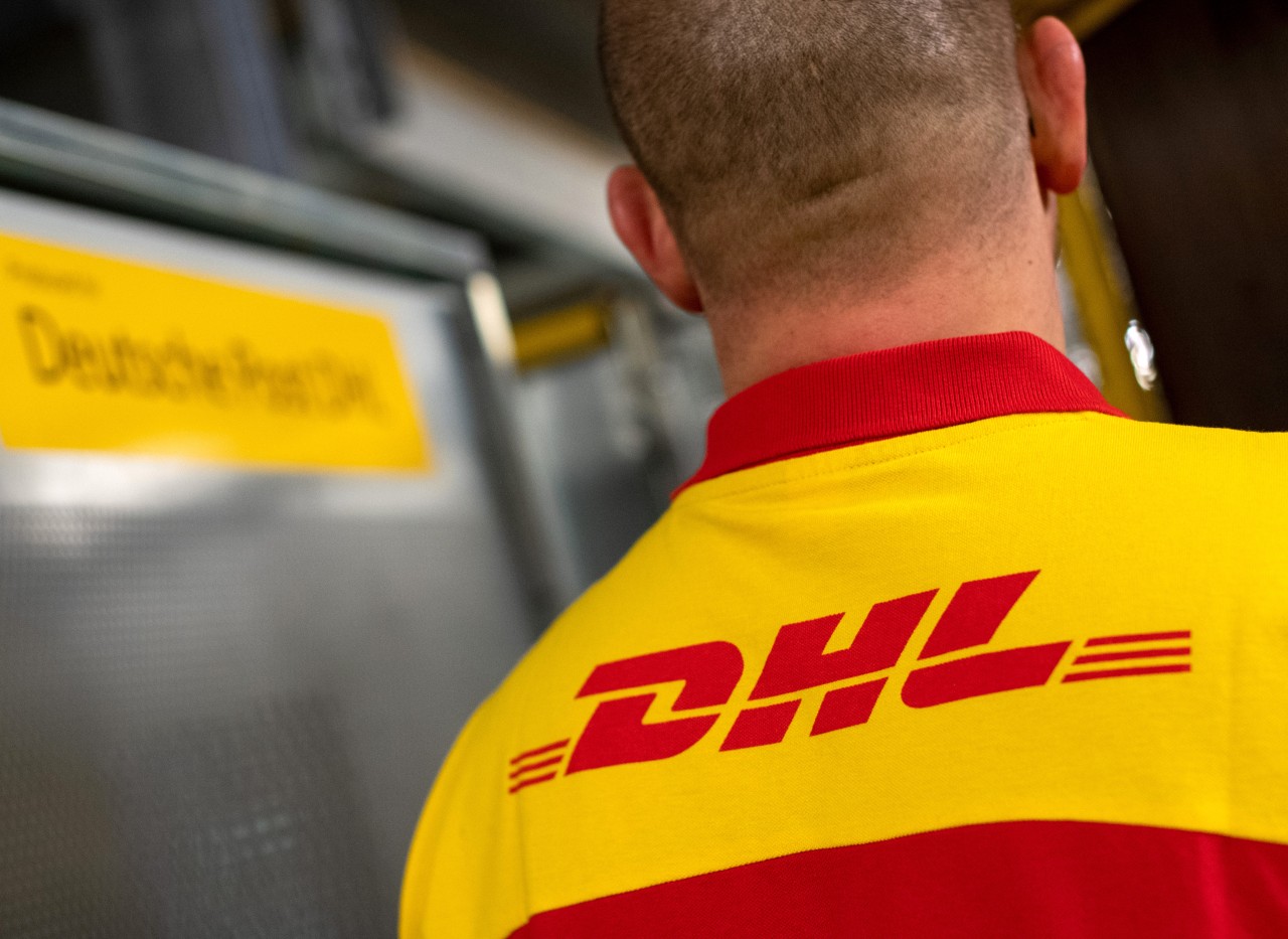 DHL: Ein Mann wunderte sich, warum sein Paket nicht bis nach Hause kam.