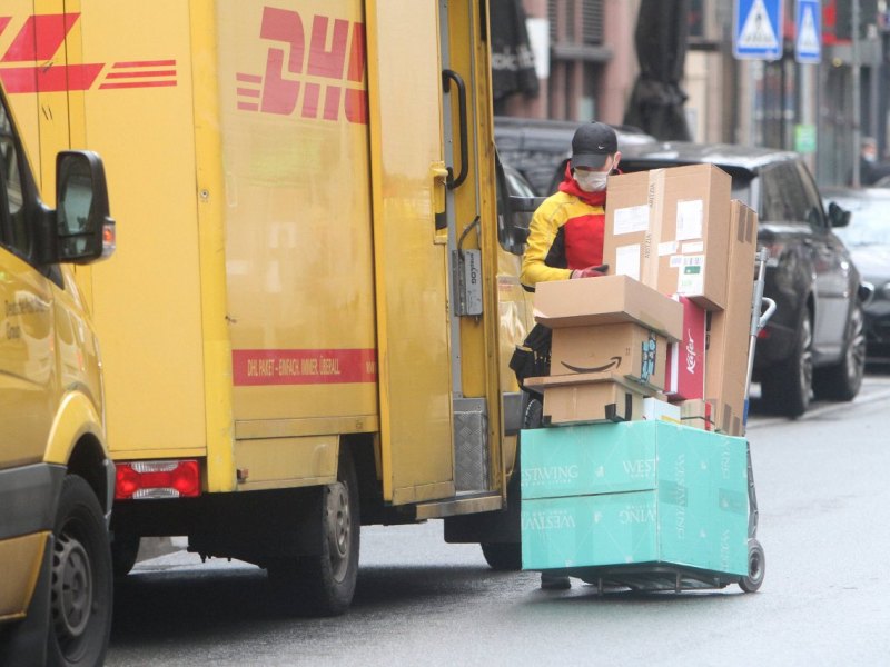 DHL-Kundin enttäuscht vom Service des Unternehmens.