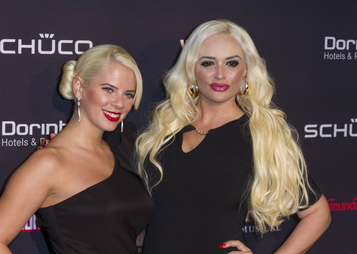 Daniela Katzenberger mit Schwester.jpg