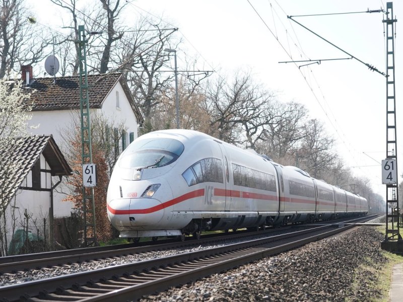 Deutsche Bahn.jpg