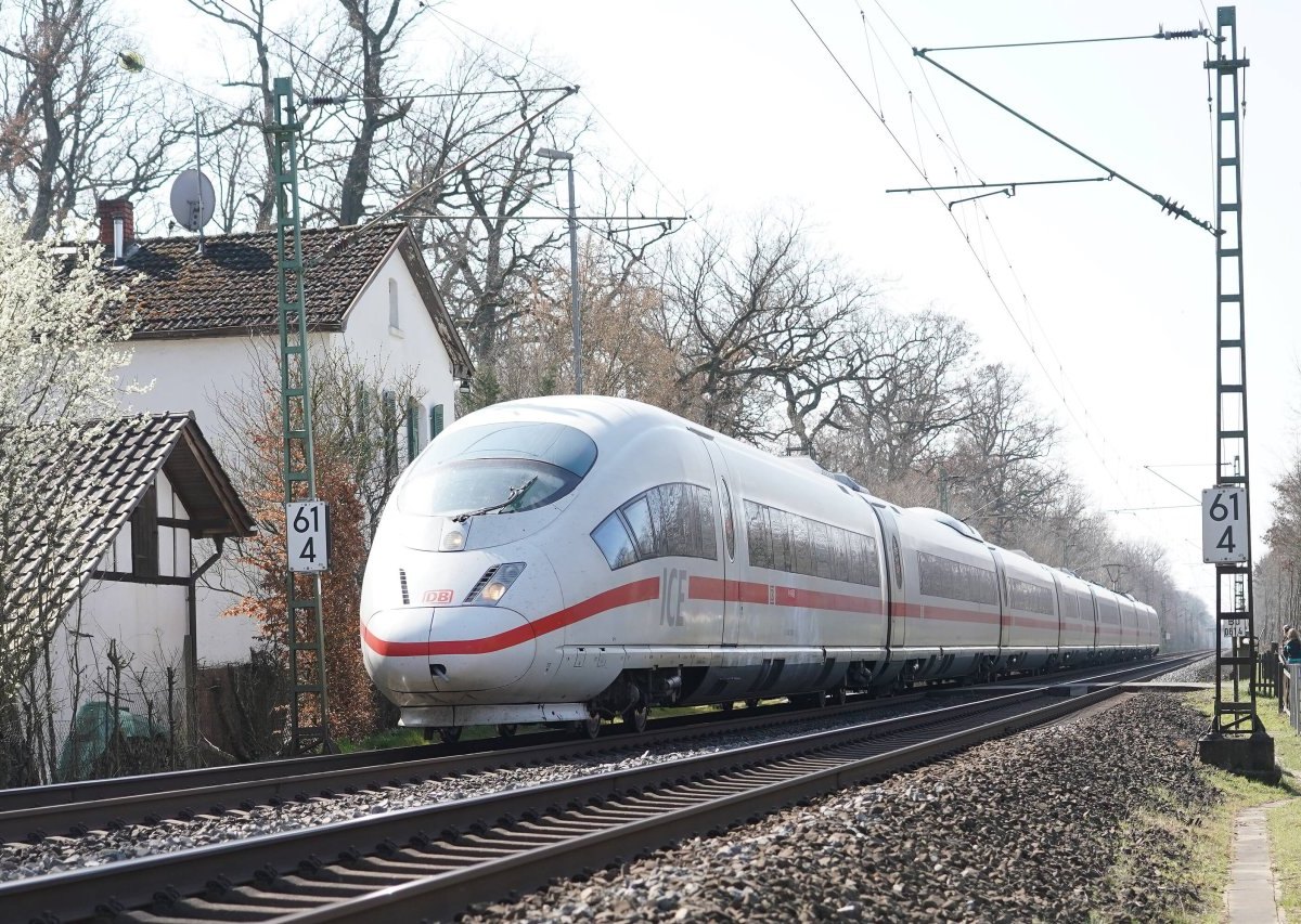 Deutsche Bahn.jpg