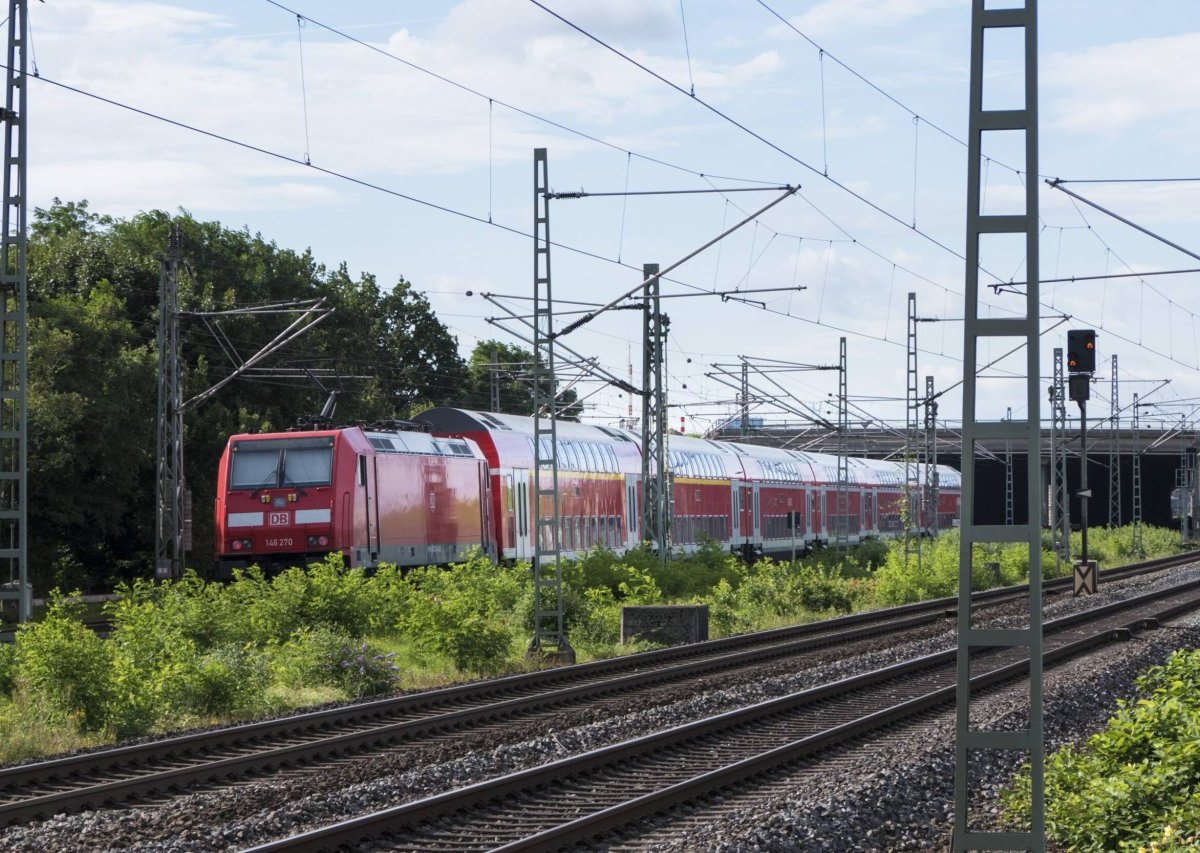 Deutsche Bahn.jpg