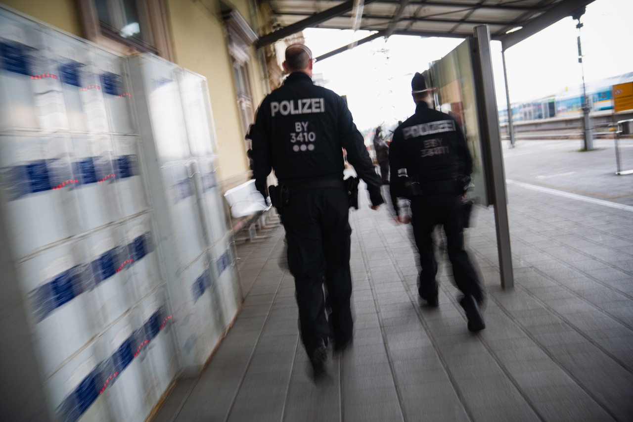 Deutsche Bahn in NRW: Eine Polizei-Kontrolle ging völlig aus dem Ruder. (Symbolbild)