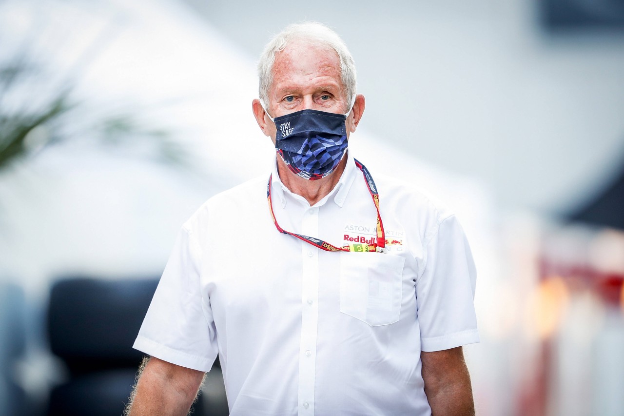 Dr. Helmut Marko schießt gegen Mercedes.