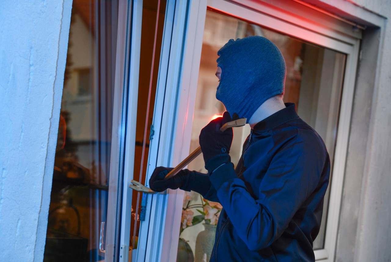 Einbruchsserie in Duisburg! In nur zwei Tagen verzeichnete die Polizei ganze sieben Fälle. (Symbolbild)