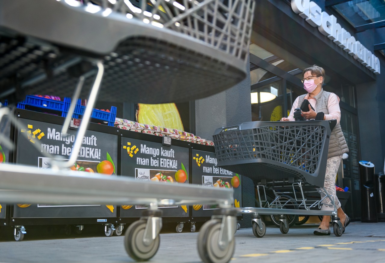 Edeka Paschmann in Mülheim-Saarn hat bereits mehrere Tausend Kunden den Einkauf ermöglicht.