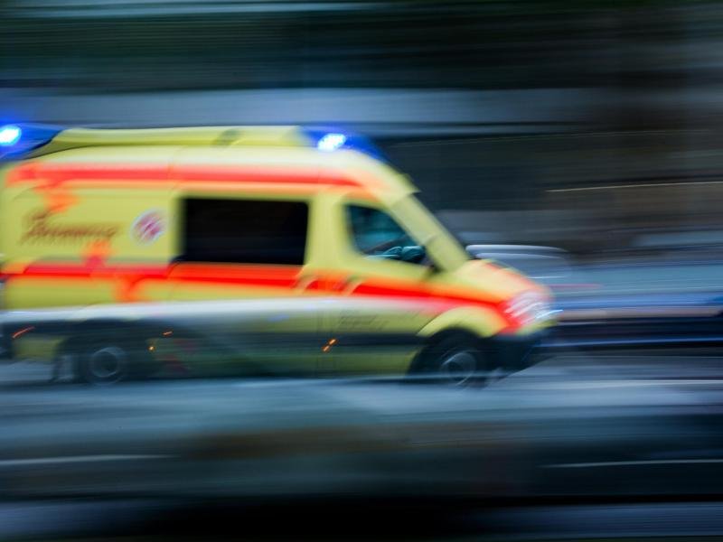 Ein Krankenwagen im Einsatz.