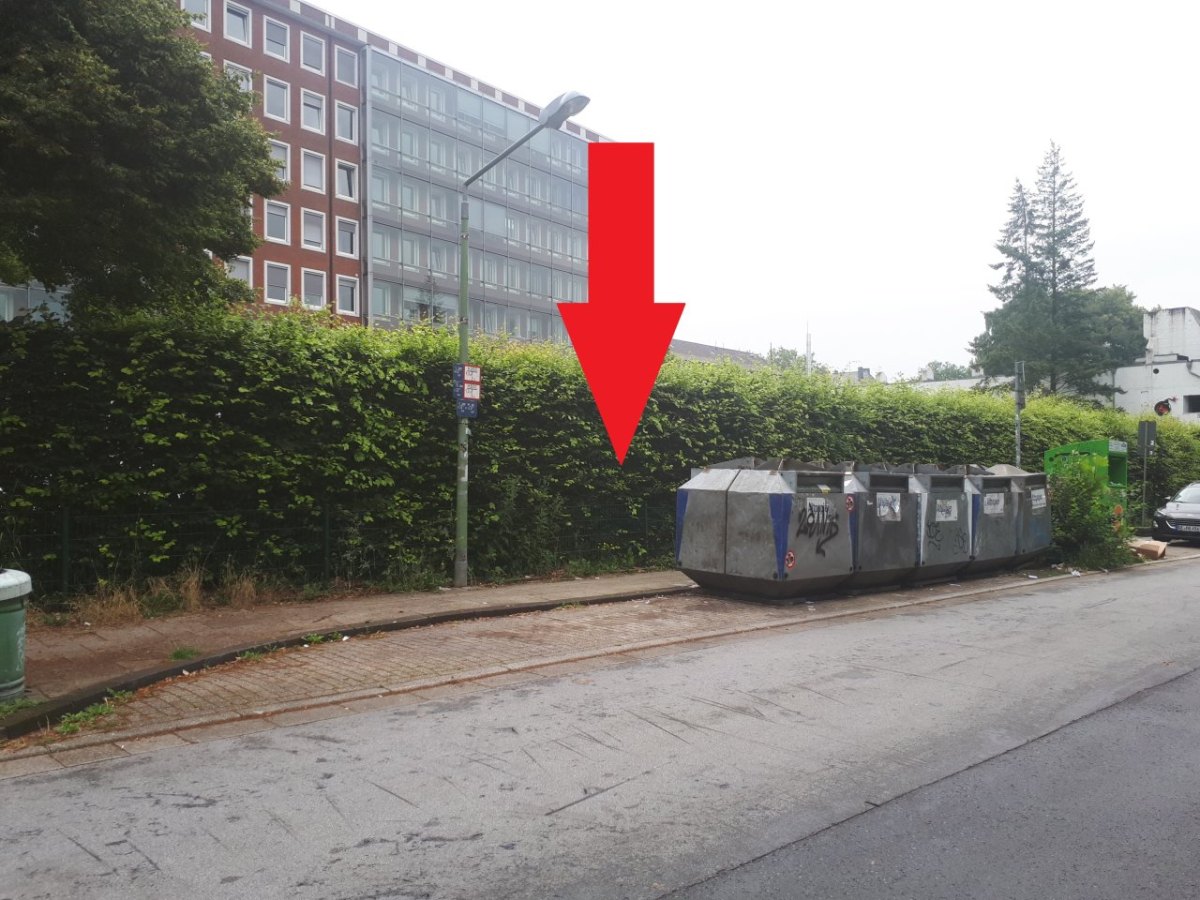 Essen: Altglascontainer plötzlich verschwunden.jpg