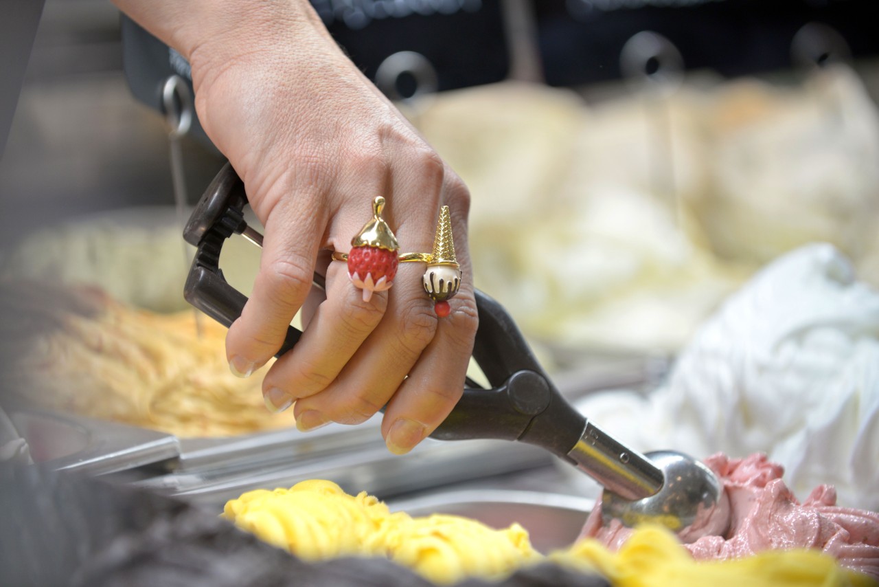 Essen: Eis Casal zeigt, dass in seinem Lokal in Frohnhausen nicht nur Eiscreme in Szene gesetzt werden kann. (Archivbild)