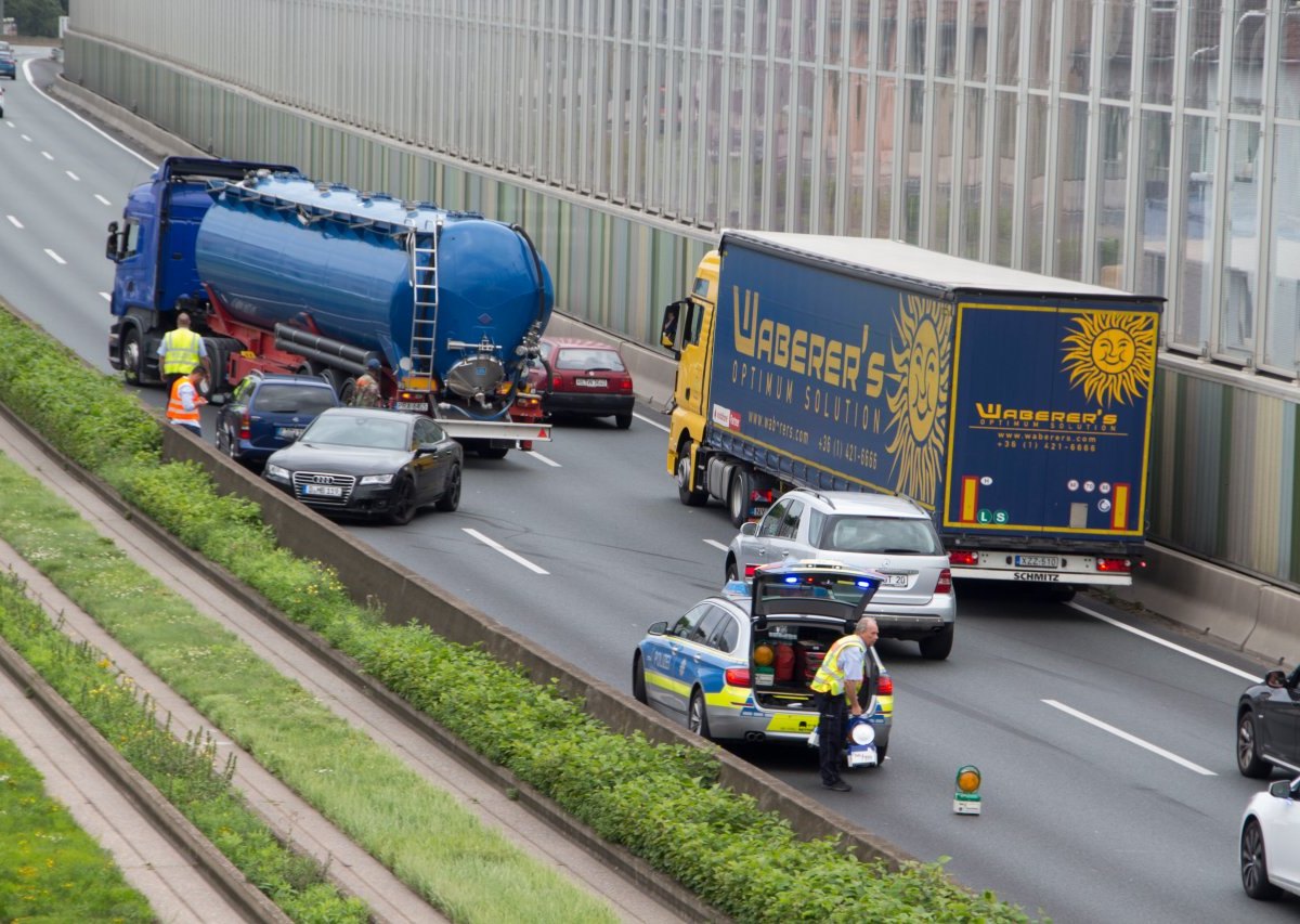 Essen-unfall-A40.JPG