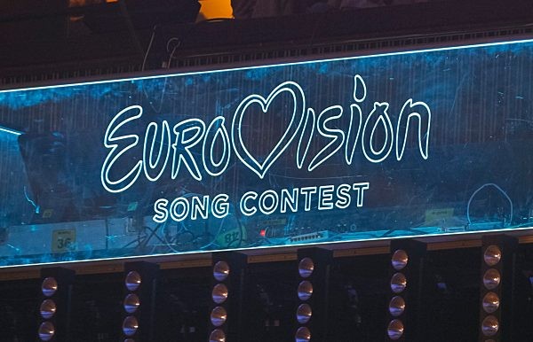 Der Eurovision Song Contest findet einmal jährlich statt. Der Austragungsort richtet sich nach dem Herkunftsland des Vorjahressiegers.