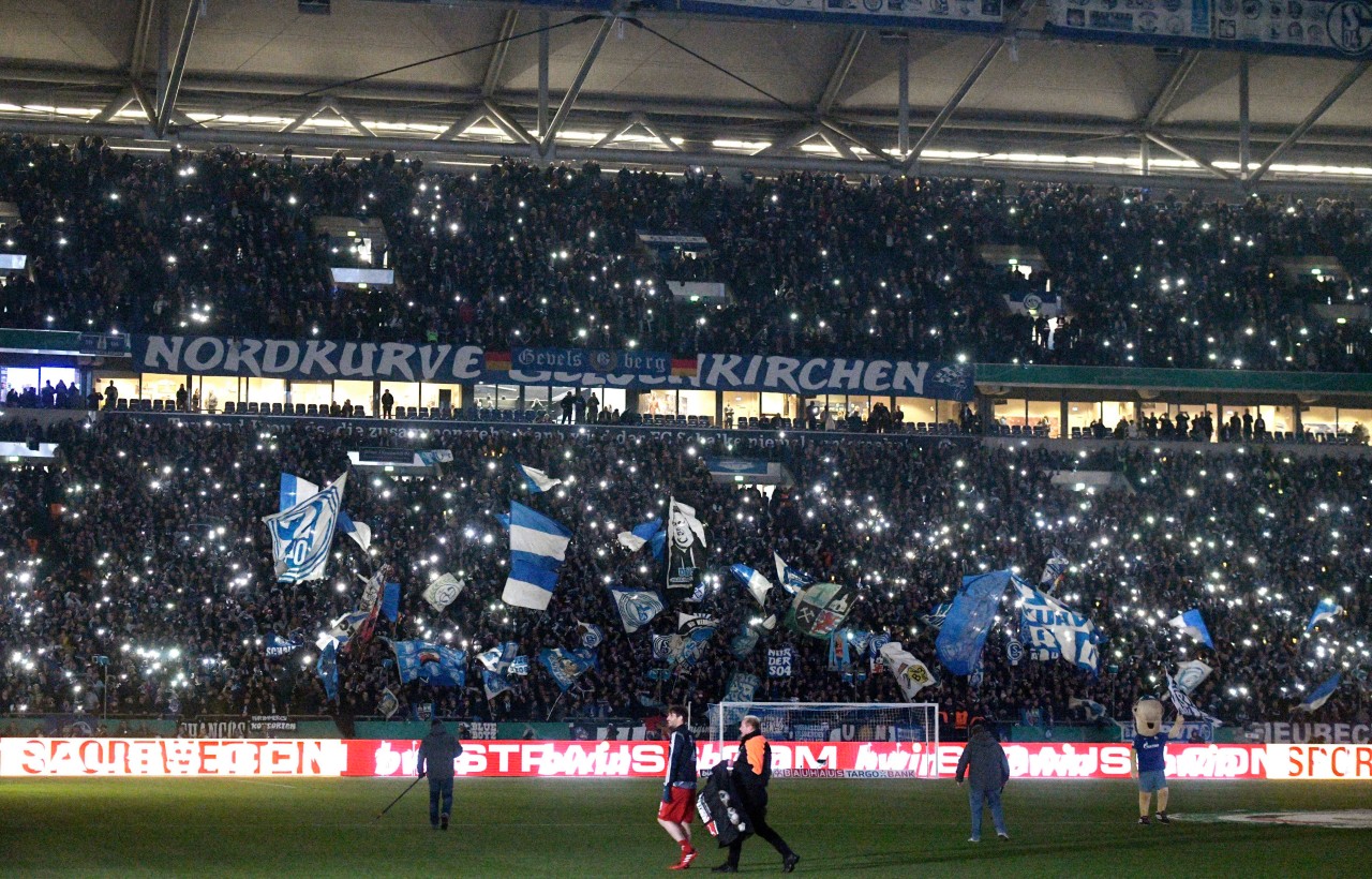 Die Nordkurve in der Veltins-Arena wird wieder komplett gefüllt.