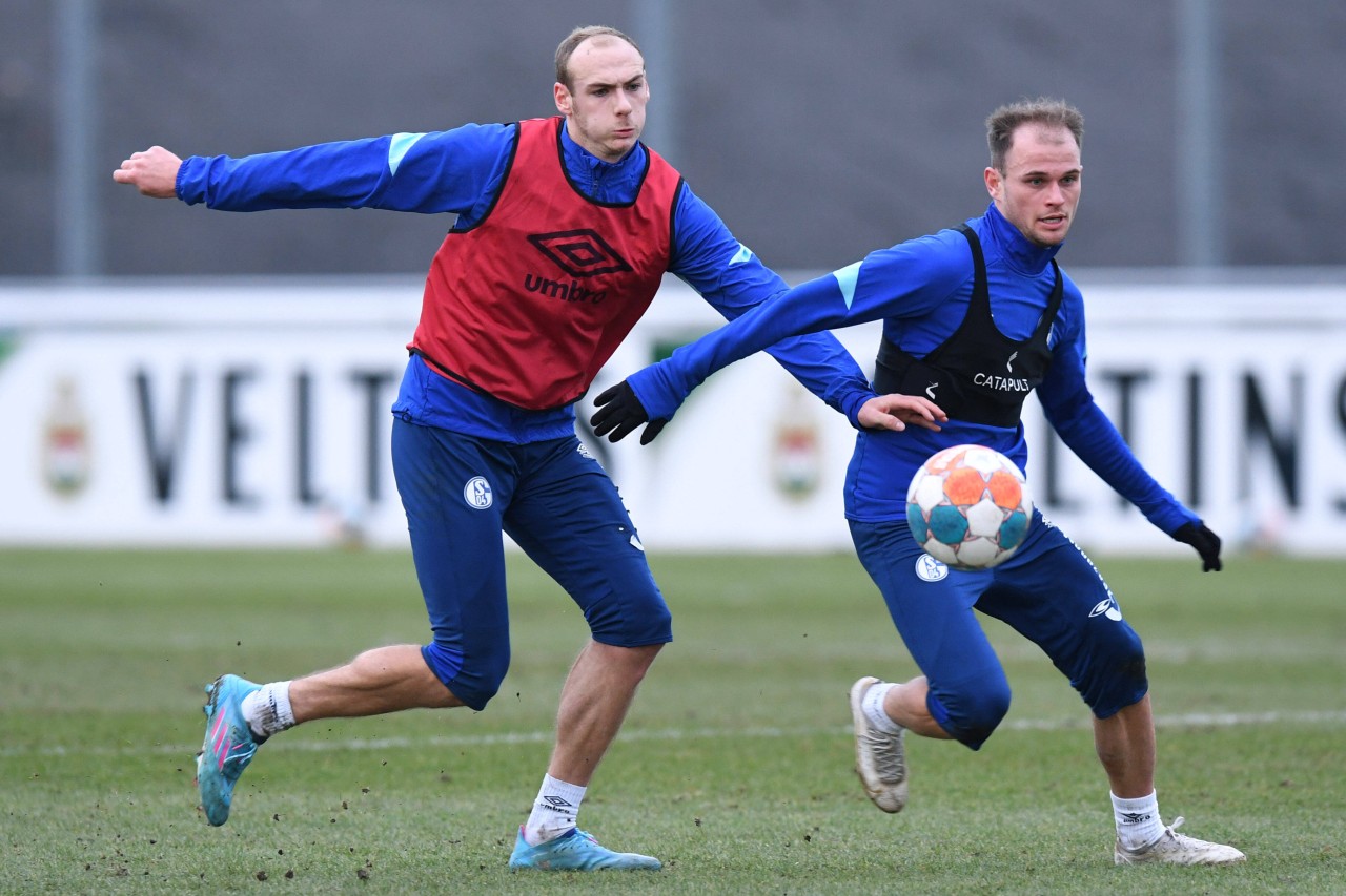 Leonardo Scienza (r.) hat seinen Abschied vom FC Schalke 04 bekanntgegeben.