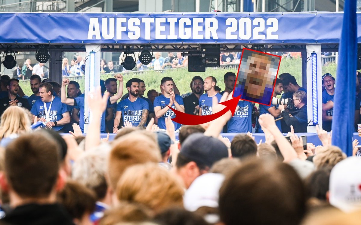 FC Schalke 04 Aufstieg.jpg