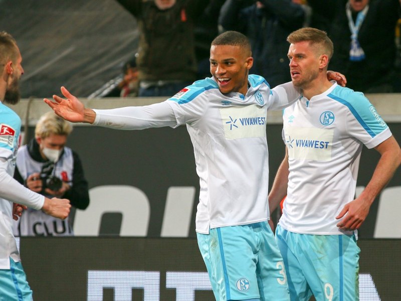 FC Schalke 04 Thiaw