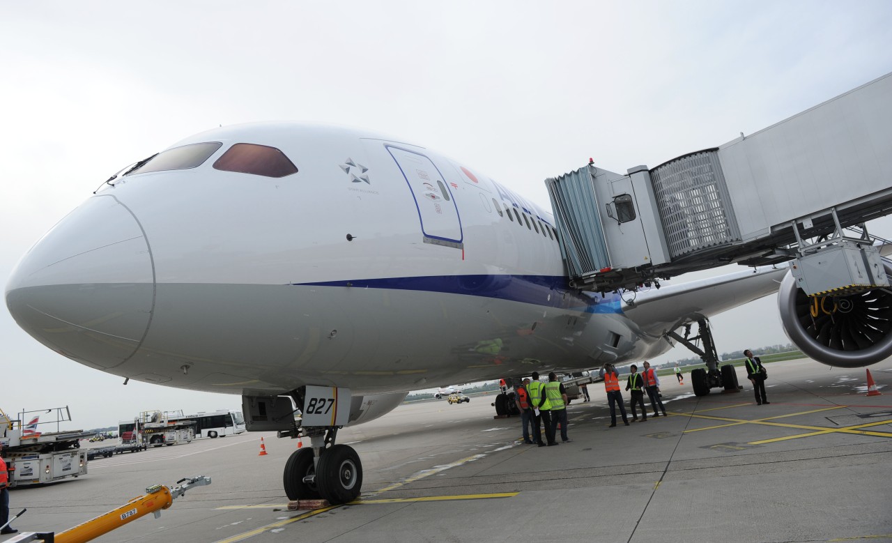 Flughafen Düsseldorf: Reisende müssen auf ein Flugziel verzichten. (Symbolbild)