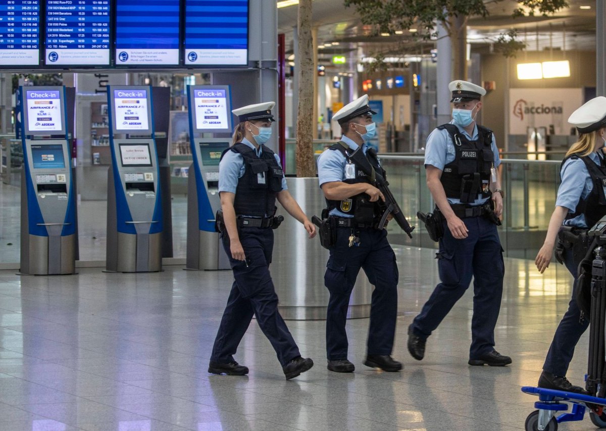 Flughafen Düsseldorf.jpg