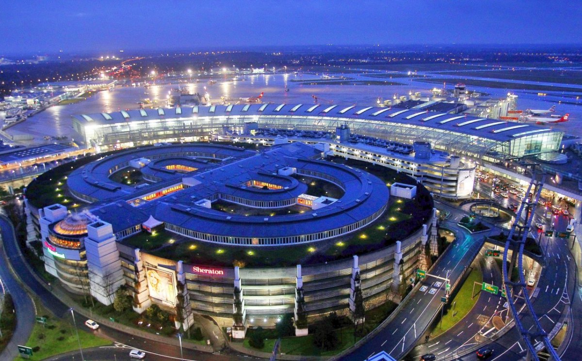 Flughafen Düsseldorf.jpg