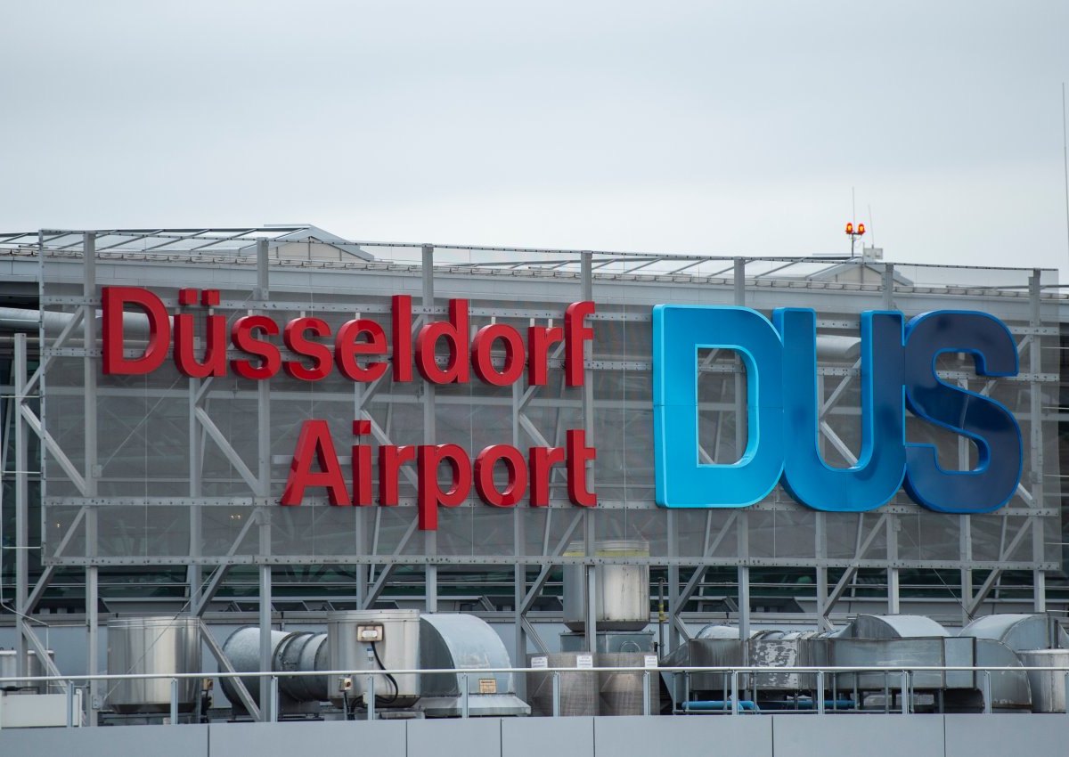 Flughafen Düsseldorf .jpg