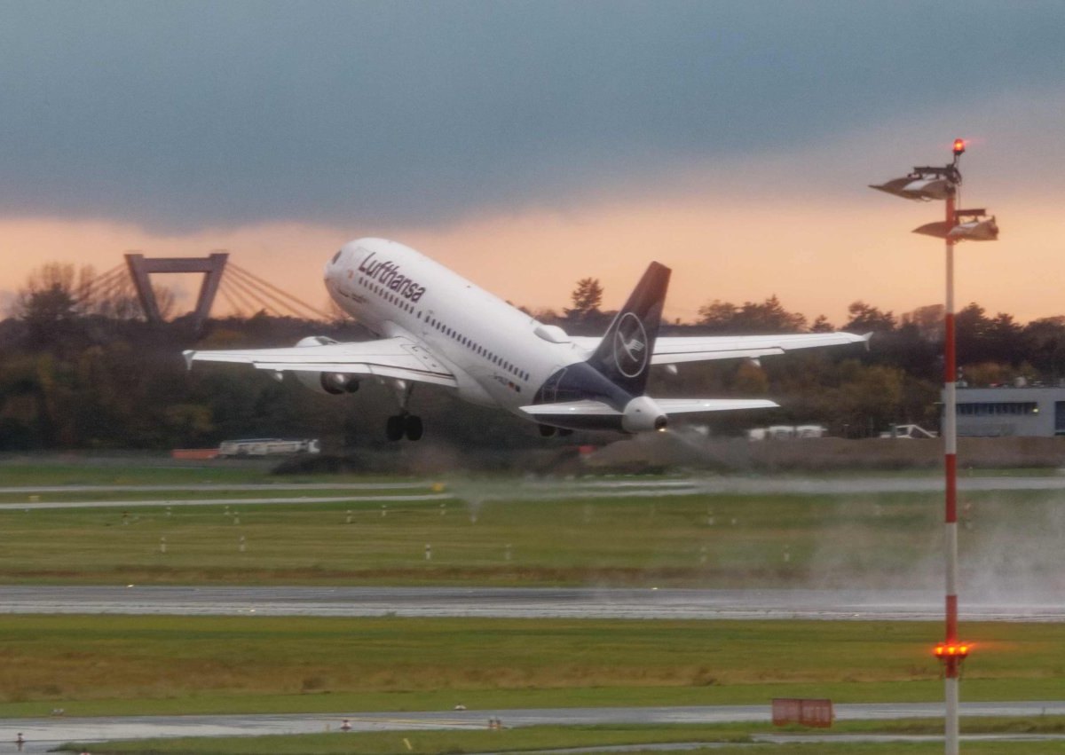 Flughafen_Düsseldorf.jpg