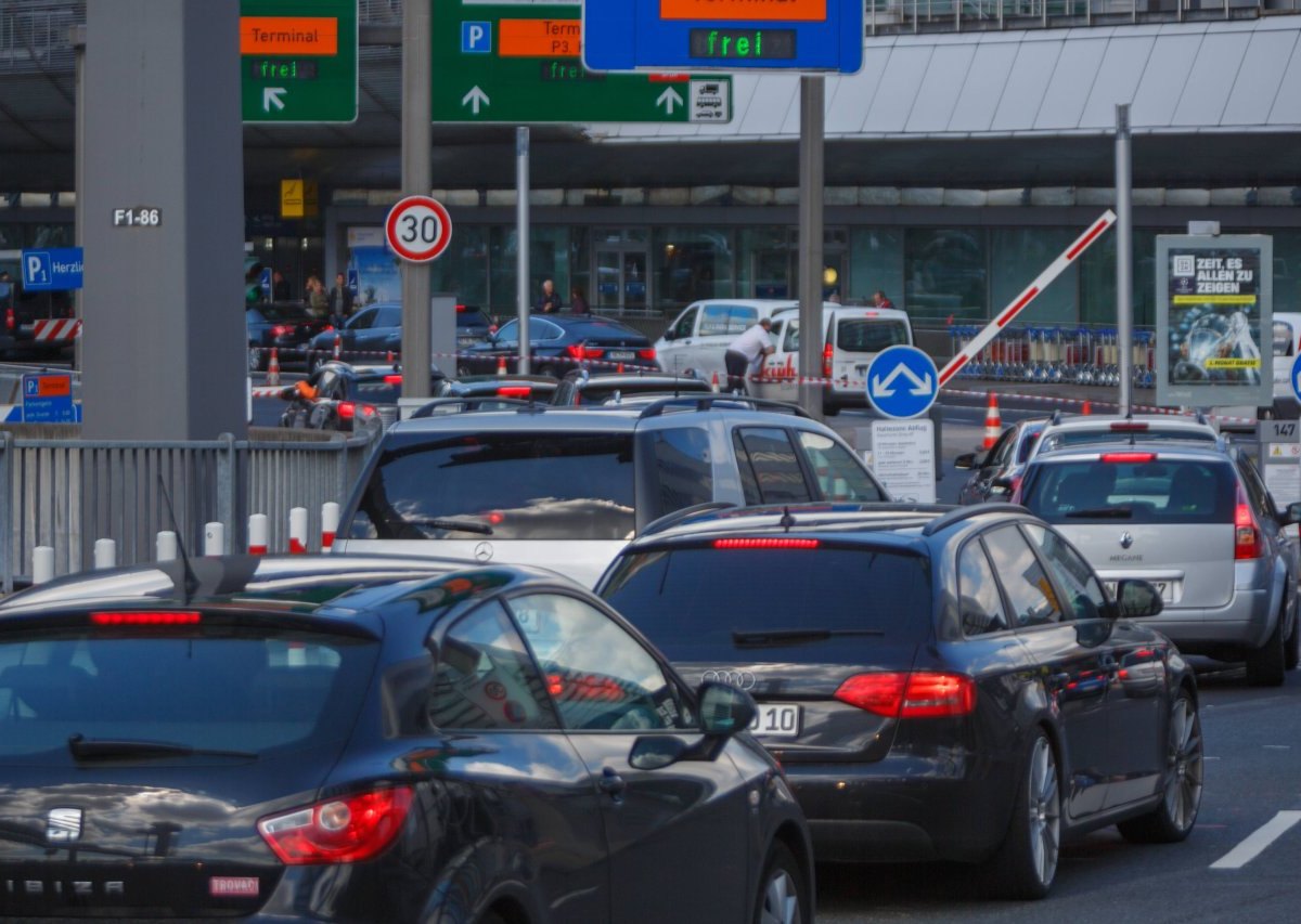 Flughafen Düsseldorf.jpg