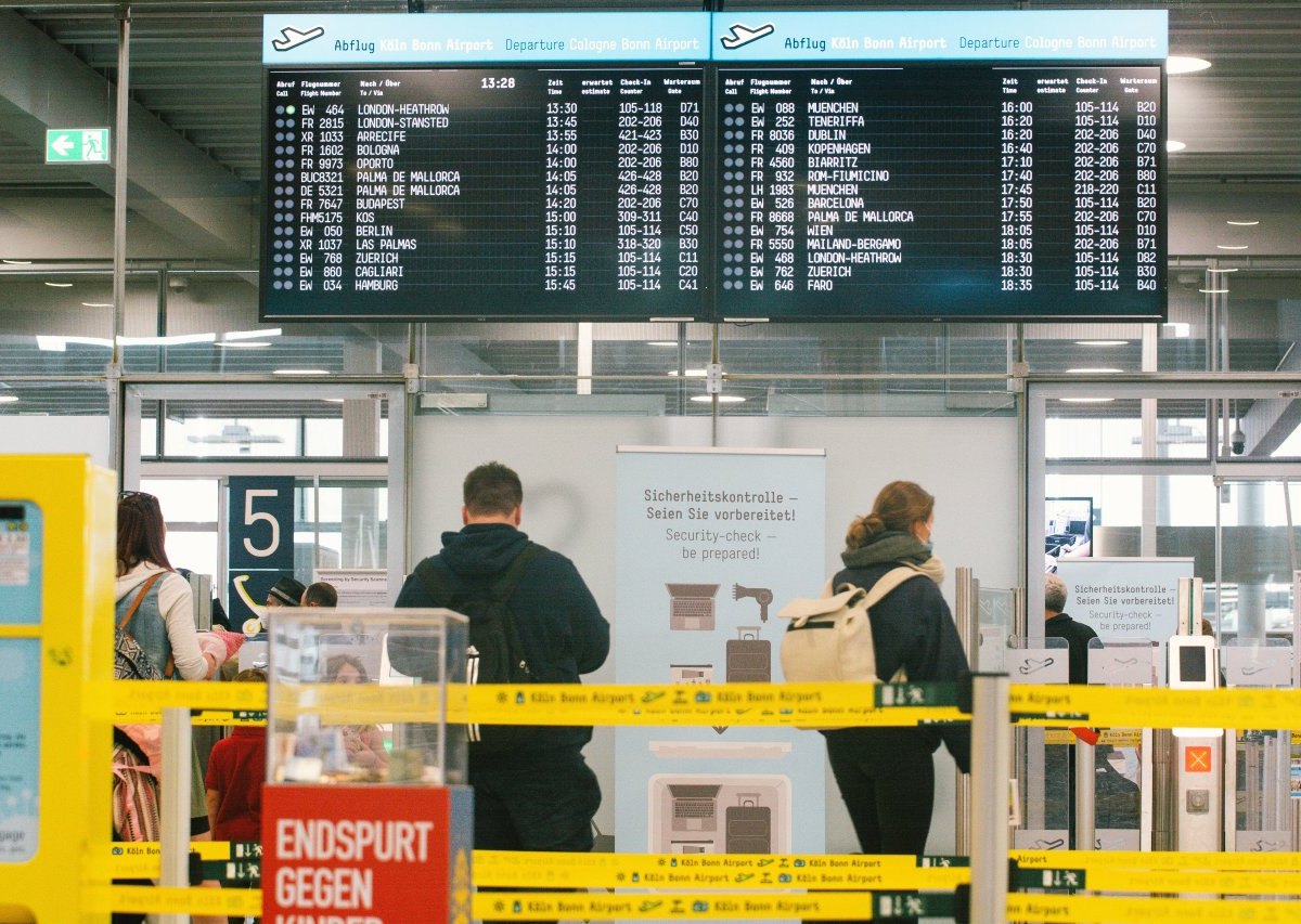 Flughafen Köln Bonn.jpg