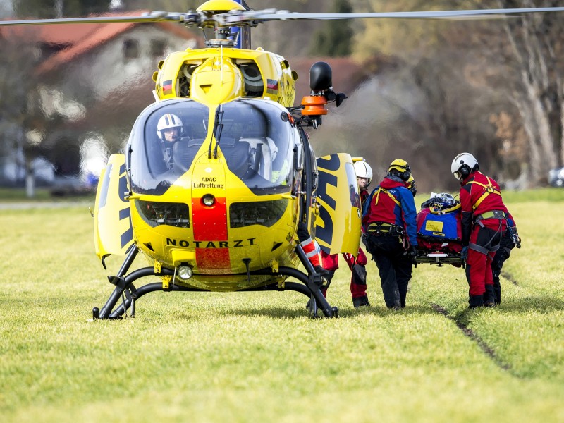 „Die Hilfeleistung steht an erster Stelle“, sagte der Sprecher der Feuerwehr. 