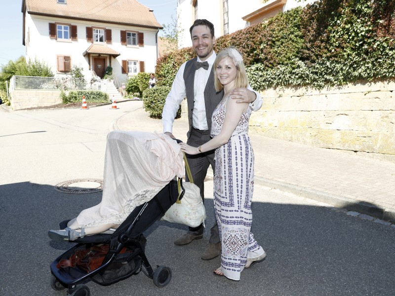 Und auch die Schauspieler Jan van Weyde and Jasmin Schwiers kamen zu der Feier. 