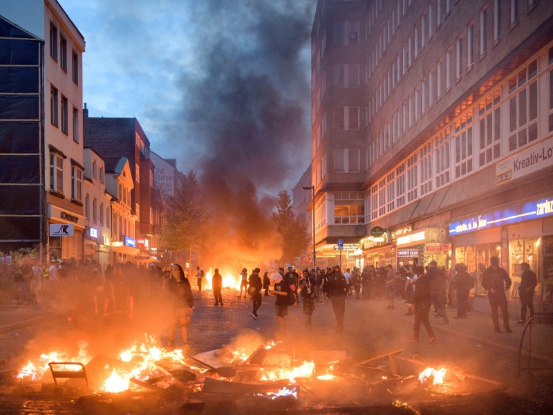 Zerstörungswut im Schanzenviertel.