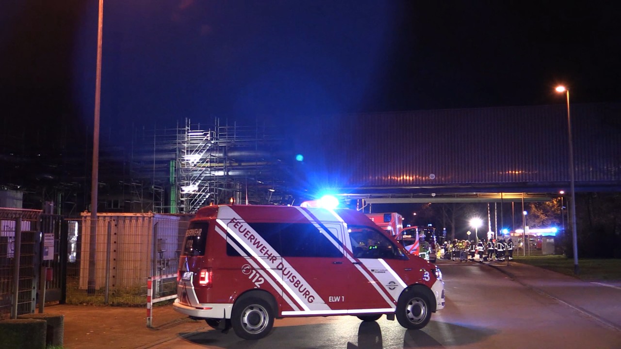 Am Samstag rückte die Feuerwehr Duisburg groß aus. 