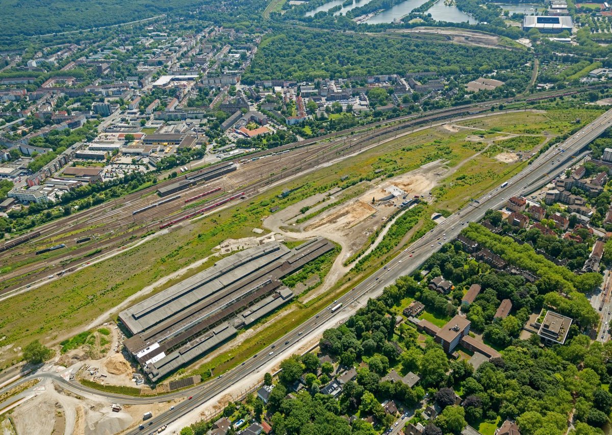 Hans Blossey Loveparade Güterbahnhof.jpg