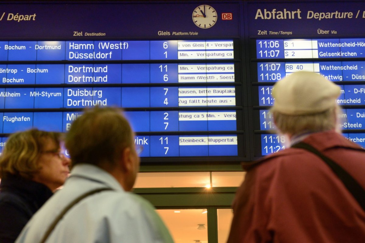 Hbf - Zug fällt aus 57a.jpg