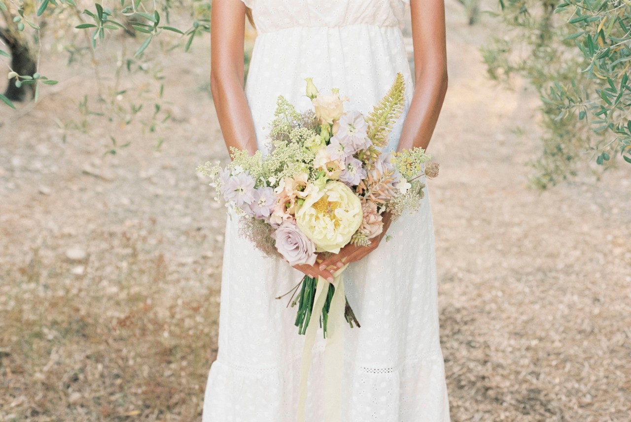 Hochzeit: Ein Braut musste ihr Kleid am großen Tag zerschneiden lassen.