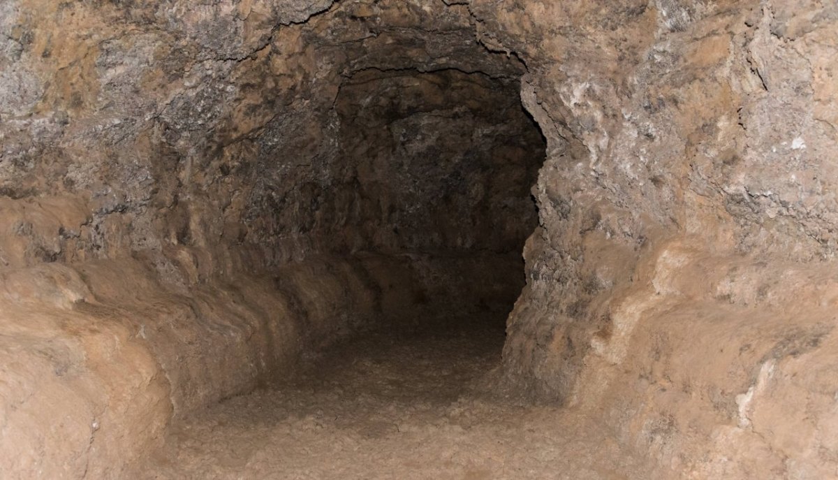 Höhle.jpg