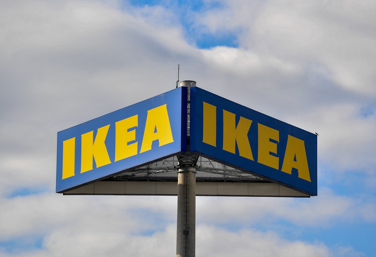 Ikea hat seine Mitarbeiter versehentlich im Bad gefilmt.