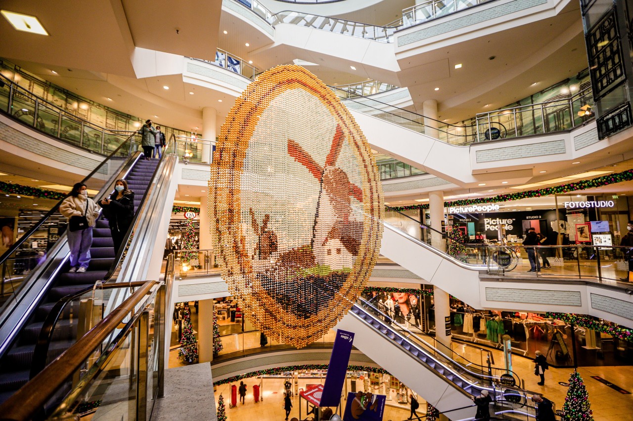 Der Limbecker Platz in Essen hat sich für die Weihnachtszeit mächtig in Schale geworfen. (Symbolbild)