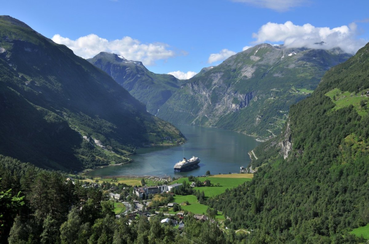 Mein Schiff.jpg