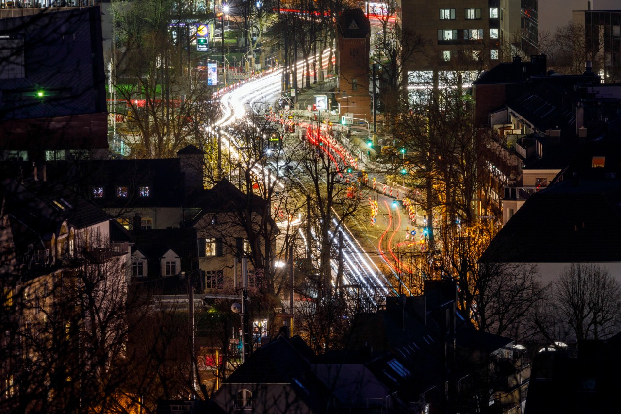 In NRW ollen lästige Staus schon bald der Vergangenhiet angehören. (Symbolbild) 