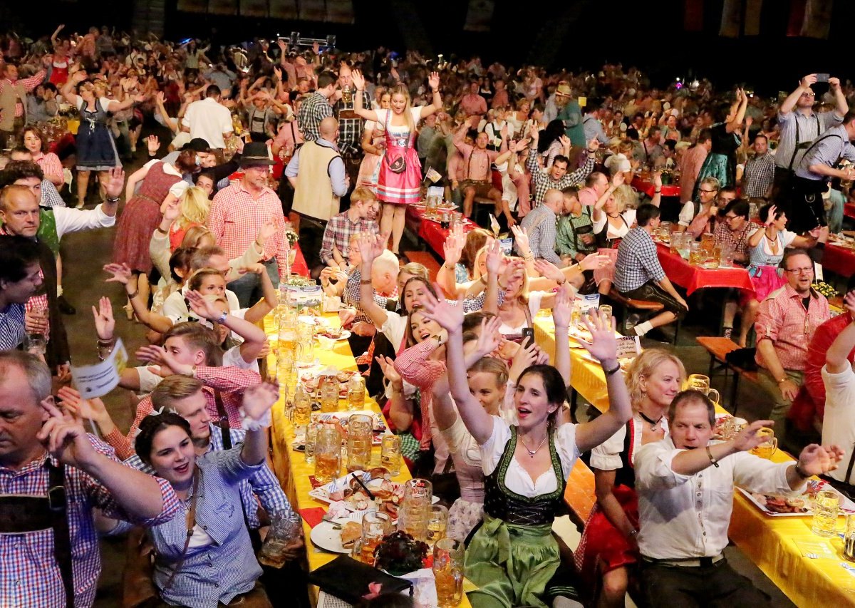 Oberhausen Oktoberfest.jpg